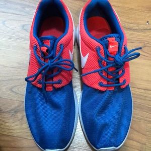 Nike Roshe run sneakers